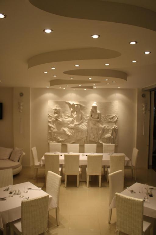 Santi White Hotel Phuket Exterior foto